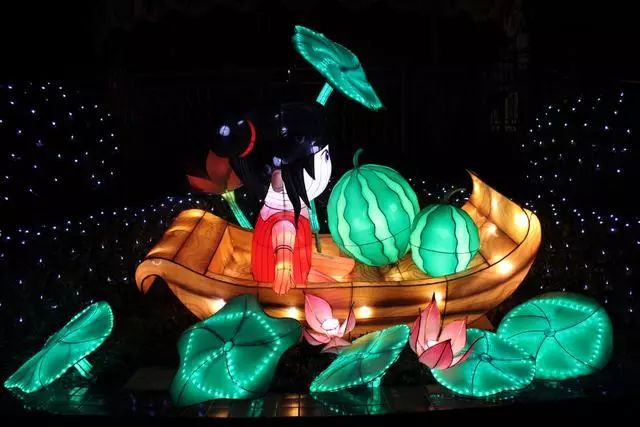 Noel的奇迹—一束光照亮冬日寒夜noel是什么意思