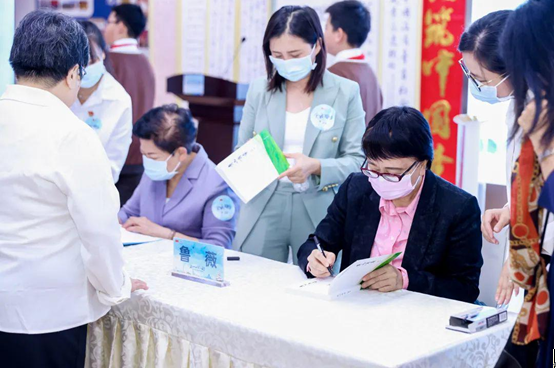 探索香港正马会资料,传承与创新的体育精神