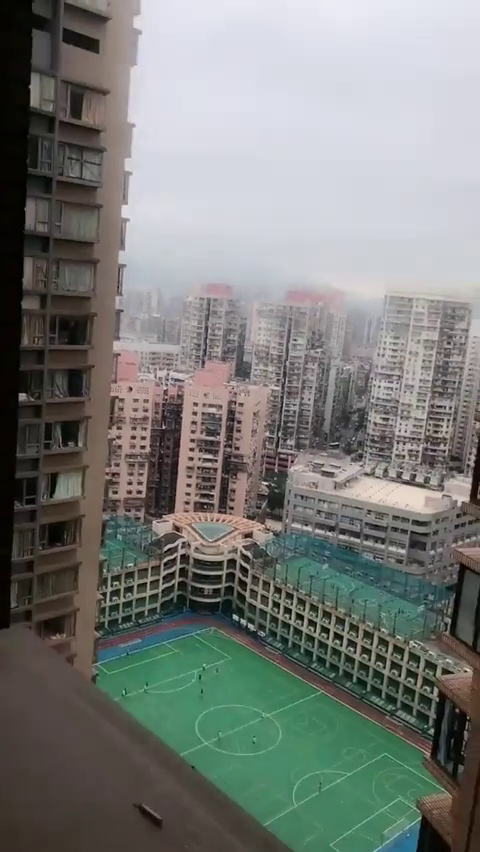 探秘香港60多尺房子的真实面积，寸土如金下的居住艺术香港600多尺的房子是多大面积的呢视频